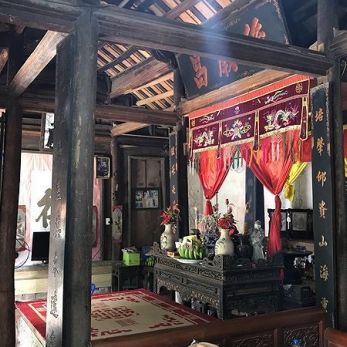 Không gian thờ cúng với kiến trúc nhà ở truyền thống của người Việt