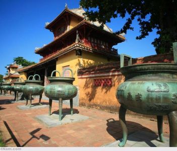 Cửu đỉnh nhà Nguyễn có khắc Kỳ nam, Trầm hương